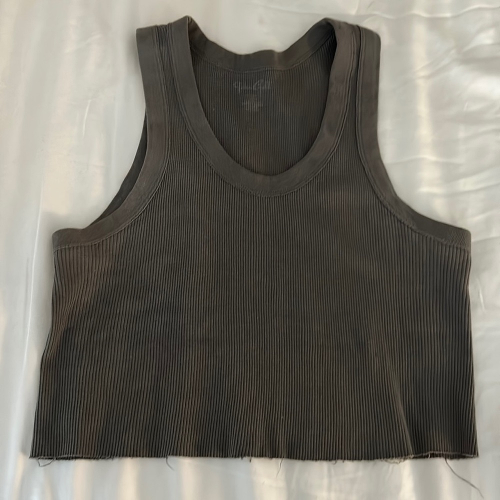 Brandy Melville- Crop Tank
